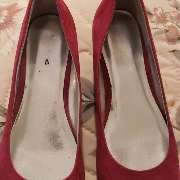 American Eagle Fuchsia Slip On Platform Wedge Heels - Picture 6 of 7